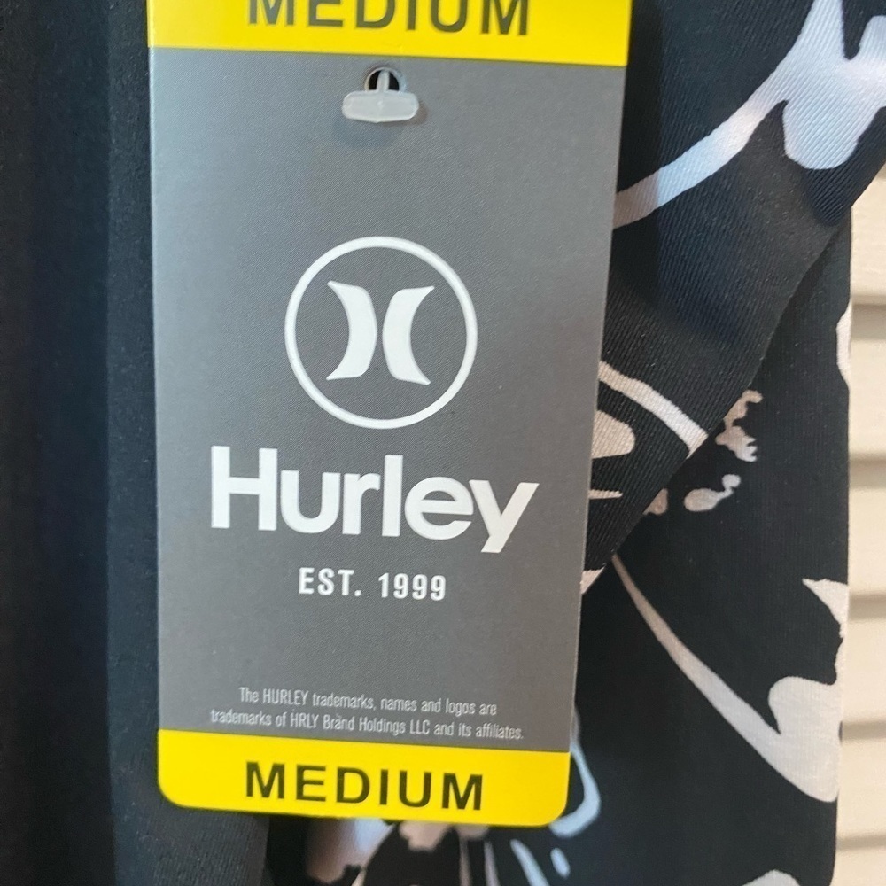 NWT Hurley size small medium and‎ large black long sleeve UPF 50 swim shirt vaca - Picture 6 of 8